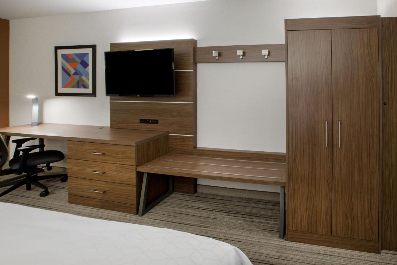 Holiday Inn Express & Suites Del Rio By Ihg Екстериор снимка