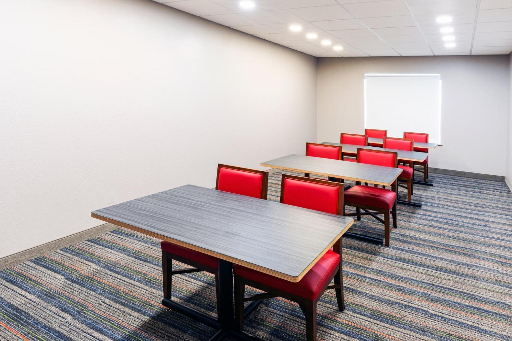 Holiday Inn Express & Suites Del Rio By Ihg Екстериор снимка
