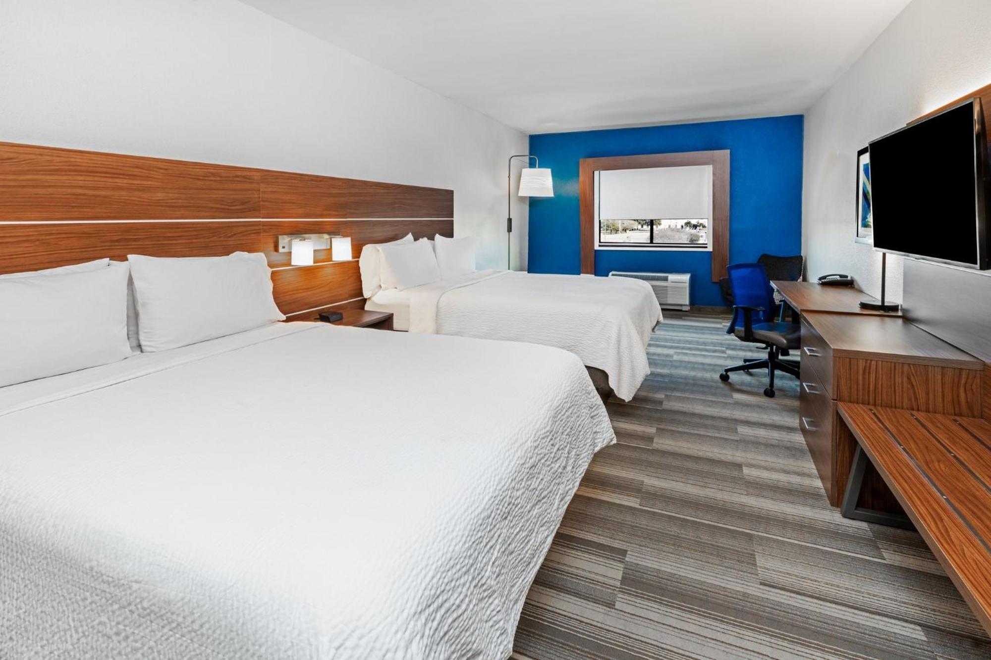 Holiday Inn Express & Suites Del Rio By Ihg Екстериор снимка