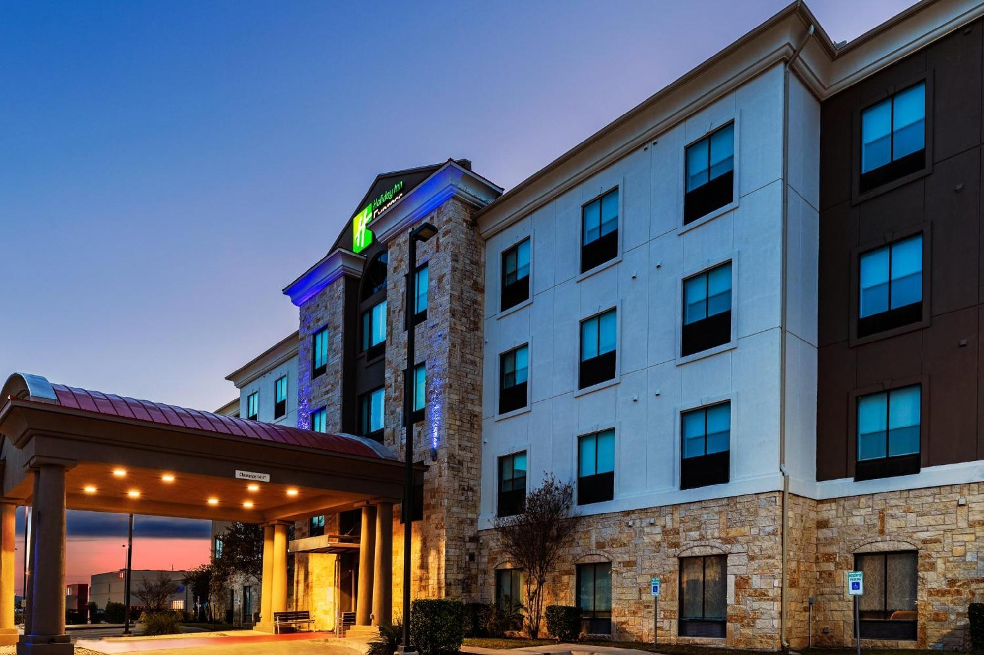 Holiday Inn Express & Suites Del Rio By Ihg Екстериор снимка